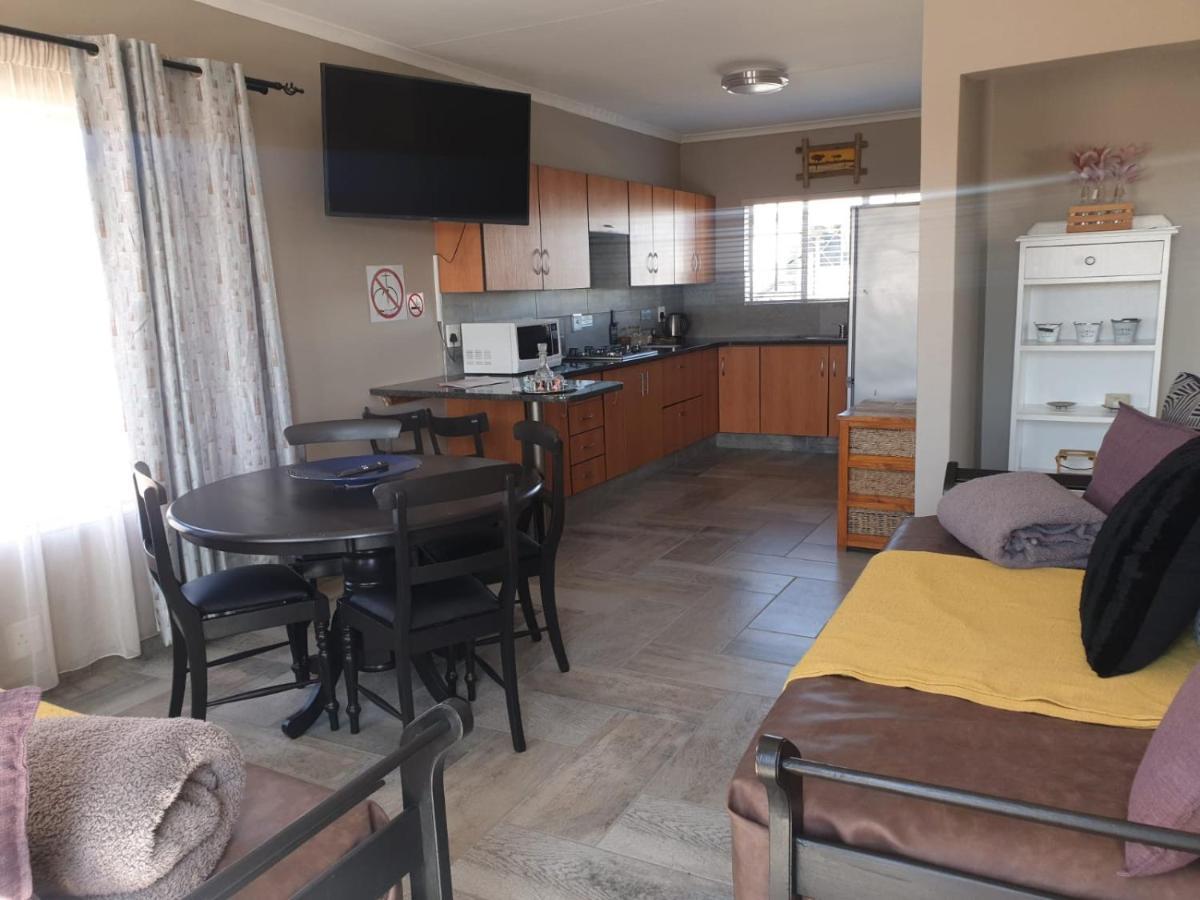 Rudman Townhouses - Family Apartment 복스버그 외부 사진
